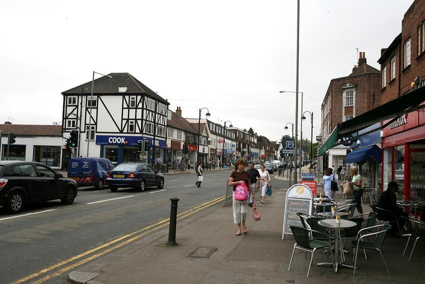 Mortgage brokers in Loughton Essex — whole-of-market mortgage advice for first time buyers, home movers and remortgage